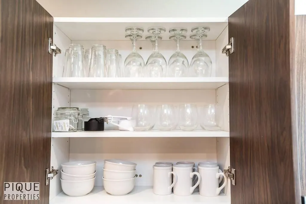 דירות אדמונטון Park Life Retreat - King Bed - Pet Friendly - Sleeps 6